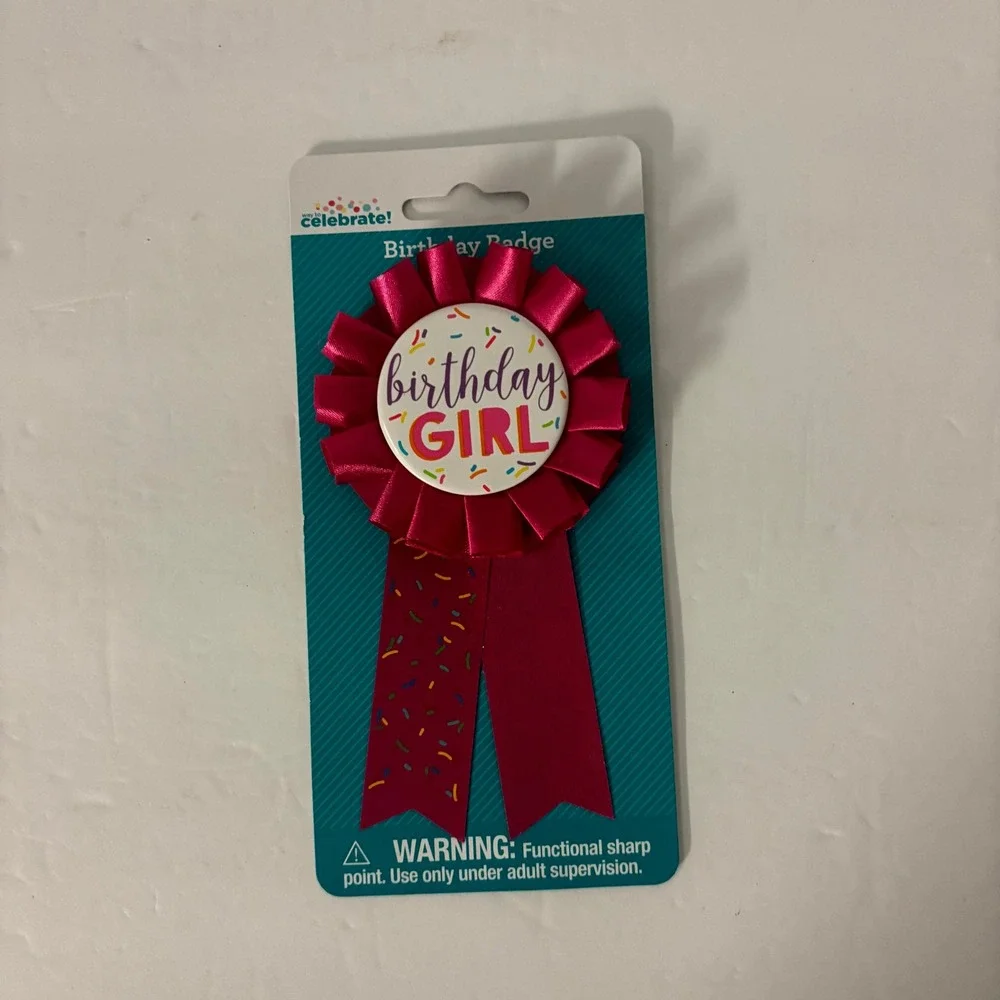 Way to Celebrate Birthday Girl Award Ribbon Rosette Pink Party Badge Pin New